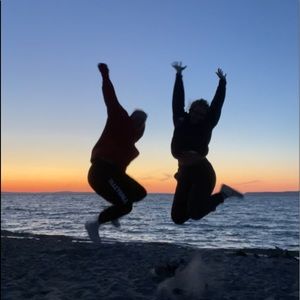 Meet your Posher, Ella